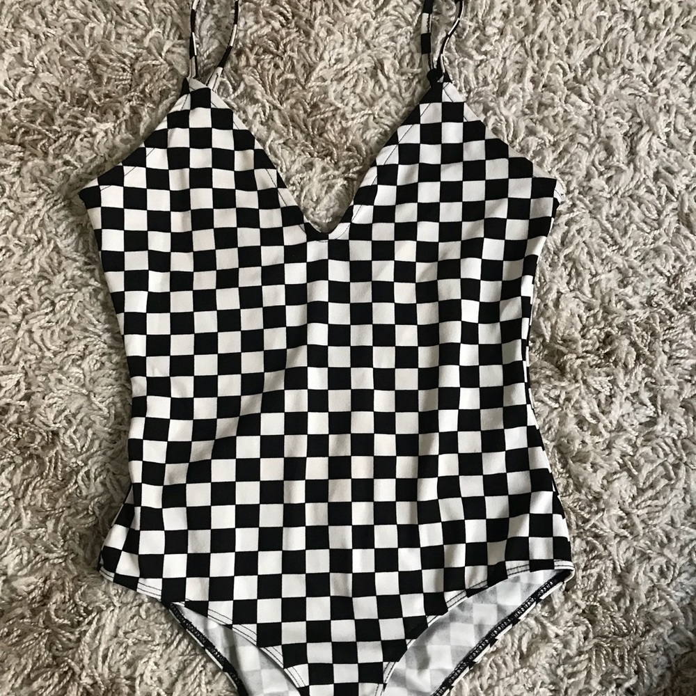 Checkered leo - Picture 3 of 4